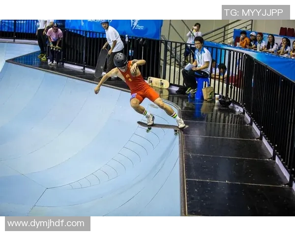 武汉滑板队在运动滑板节奏排行榜中荣获第十名展现出强劲实力与团队风采