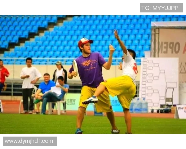 运动飞盘热潮下西安飞盘队的区域防守策略与战术分析 运动飞盘热潮下西安飞盘队的区域防守策略与战术分析